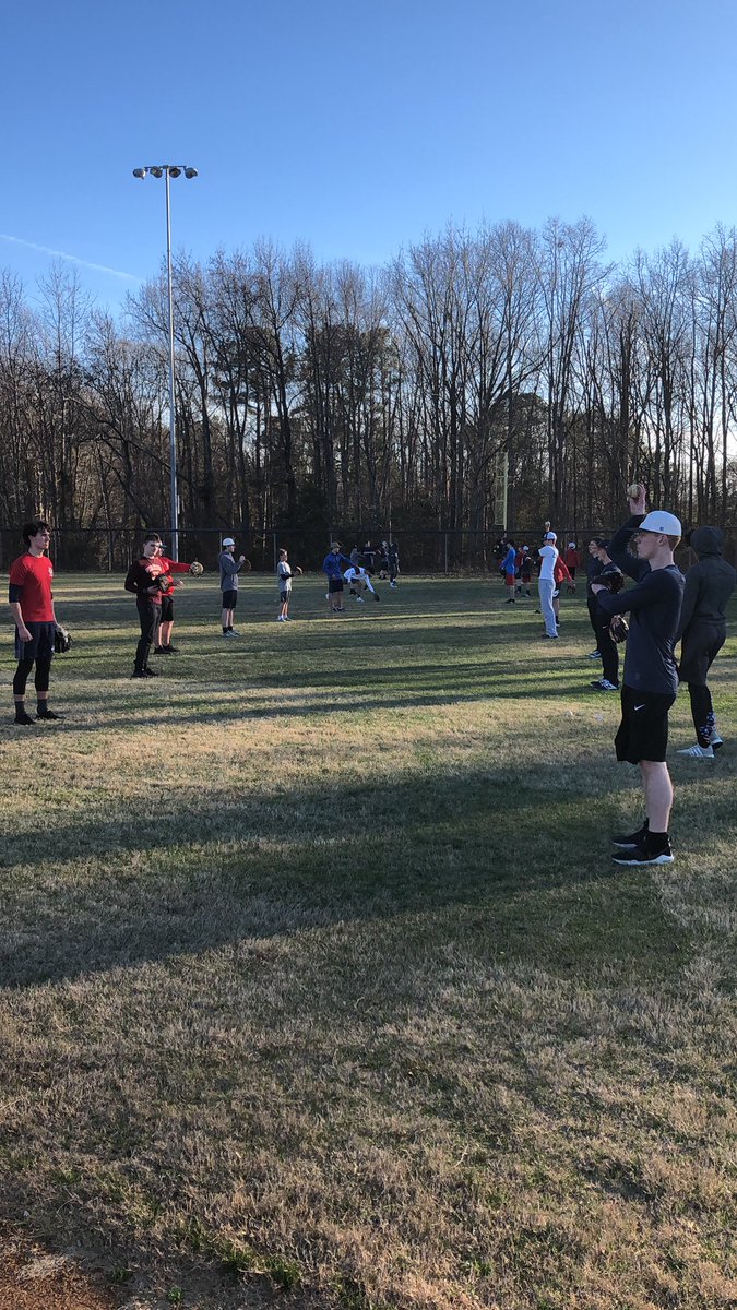 CoachKrupp's tweet photo. 30 strong this week completing conditioning and their first week of the throwing program. Continuing into next week in the weight room and throwing. #NewStandard https://t.co/ccP1RKgv86