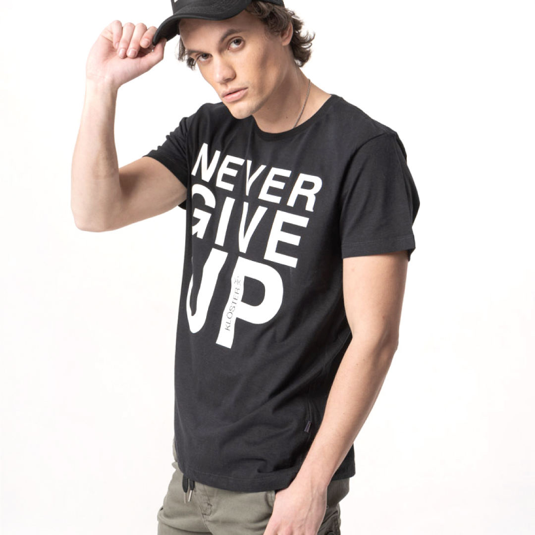 Encontrá tu look urbano en nuestros locales 🔥

#kloster #summer #spring #style #denim #jeans #menstyle #men #fitfit #hombre #moda #verano #primavera # SS20 #Anticipo #NuevaColeccion