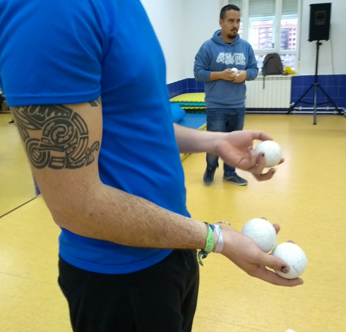 ASCyT_Rojas's tweet photo. Hemos descubierto, experimentado y construido sensaciones individuales y colectivas. Tareas y posibilidades del Circo Social para la Animación. #ASCyT
@iesfrojas @Antalcantara #FSE_AulaEmpresaCyL https://t.co/GGnGCSoBXQ