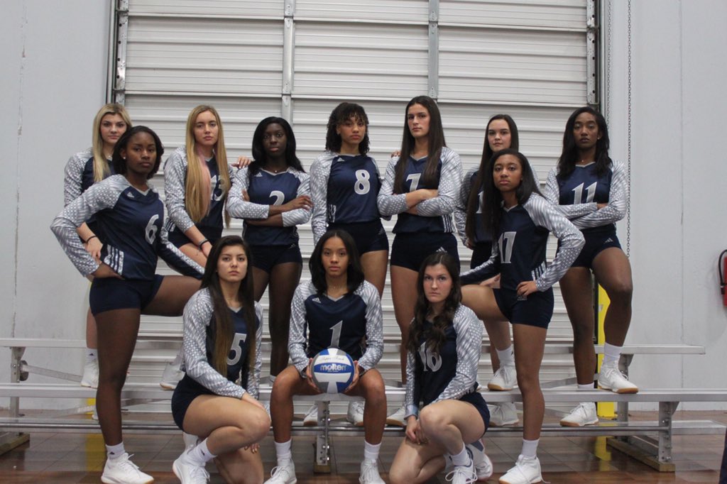 shawn41980420's tweet photo. Excited to watch these girls do their thing this weekend! #totx @DevanTaylor16 @houstonjuniors https://t.co/fP84QdebPx