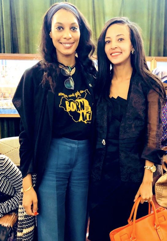 VerlaineDiane's tweet photo. This #PowerShirt offerer by our sister @theonlyriya1 of #SouthSudan๐ฅ
Wherever you are, remember that #Women and #Girls are #BornToLEAD ๐ฆ https://t.co/JcGq5DB7u6