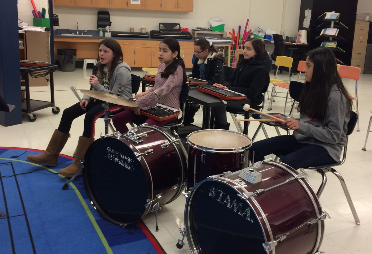 BrokosMusicRoom's tweet photo. This year, I want to continue to try to incorporate more student voice, choice, and creativity in the classroom.  Students @StoneSchool4 are amazing! #ASD4ALL  #TwitterThirdThursday https://t.co/Gr6qqwwulk