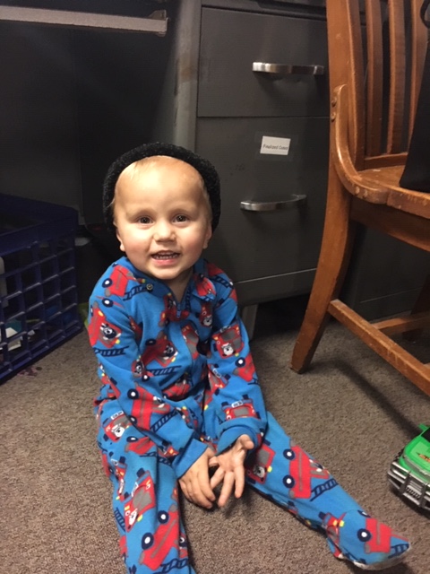 LoriFullbright's tweet photo. UPDATE: Boy's parents have been found. Police say they live in the area where the toddler was found at 11:46 am, riding his tricycle. They say it appears the adults were home, but, asleep. @NewsOn6 https://t.co/srCgWIYrRZ