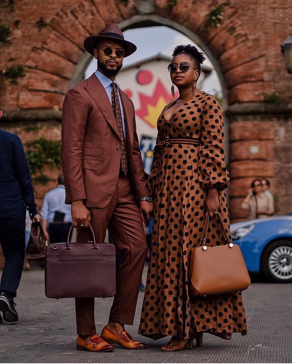 Dapper_Time's tweet photo. Simply Lovely 🥰 📸 || @kwari_jacobs 

#dappertime #dapper #dapperstyle #dapperfashion #dapperlife #mensoutfit #menssuits #ties #suited #dapperman #mensaccessories #trueLove #gentlemanstyle  #goals #style  #couplegoals  #dandymen #GlamMomma #dappercouple https://t.co/ViC581lpBh