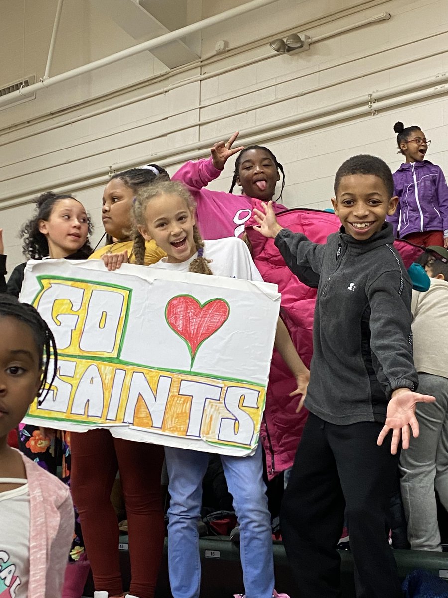 AlbanyASH's tweet photo. Students and Staff had a great time today at @sienawomenshoop game. It was a great event for our students to attend. Thank you @SienaSaints https://t.co/49Jy0HFKJd