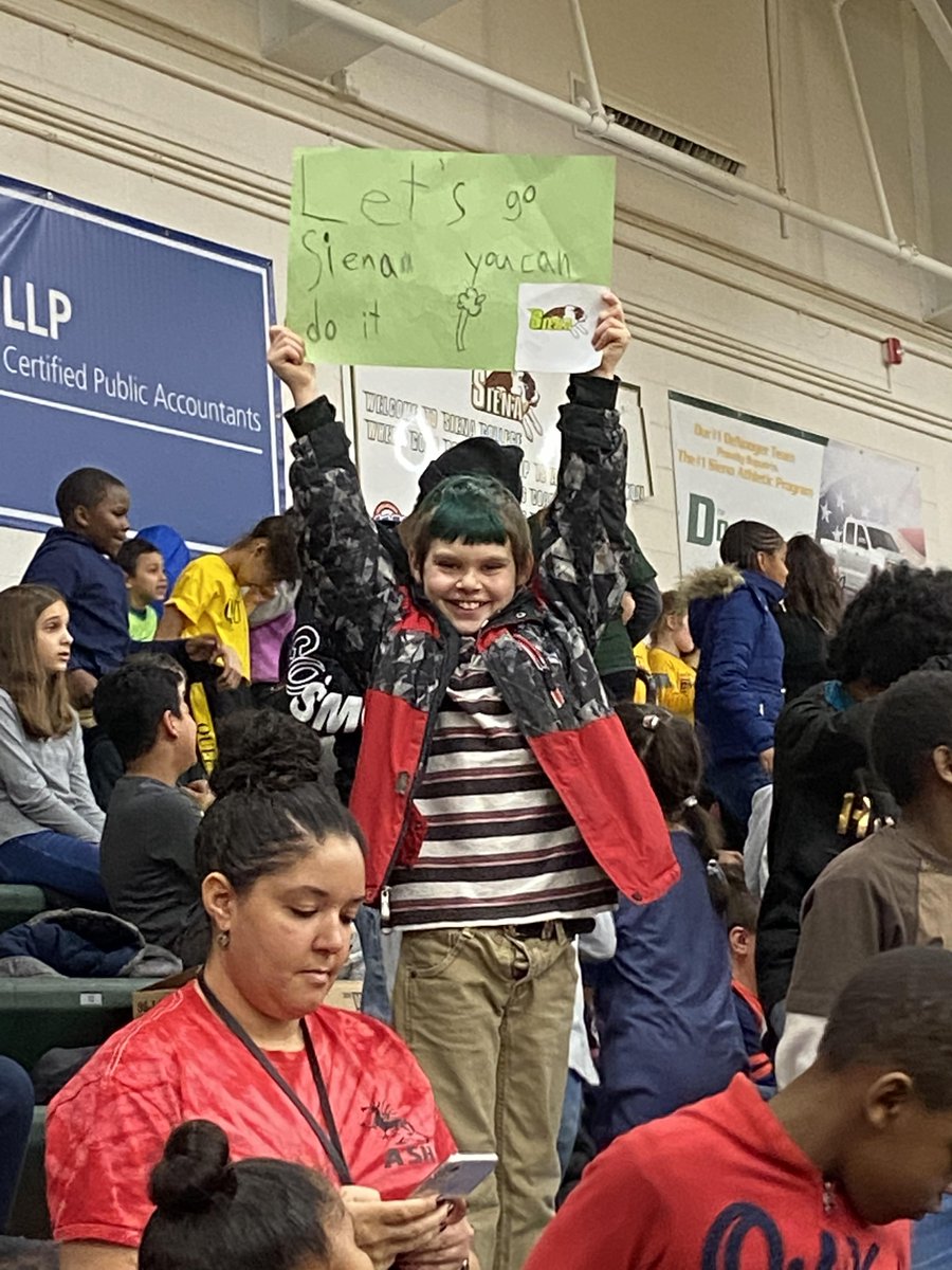 AlbanyASH's tweet photo. Students and Staff had a great time today at @sienawomenshoop game. It was a great event for our students to attend. Thank you @SienaSaints https://t.co/49Jy0HFKJd