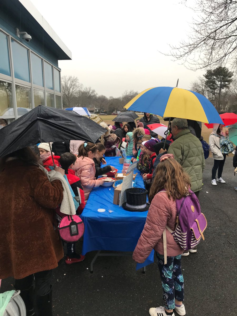 GRPSColeman's tweet photo. Enjoying a cup of hot cocoa on a cold and rainy day. Congrats to Coleman School's Student Council on our first ever Hot Cocoa Day!
 #RockGRNJ https://t.co/avaBfiiyAo