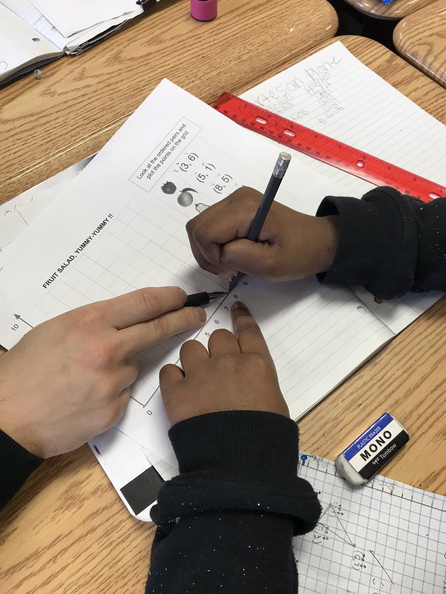 simteach4life's tweet image. Students learned how plotting coordinates relate to the real world. Ask your child what real life systems and careers use coordinates. #mathisfun #Makingmathreal #mathematics 👊👊