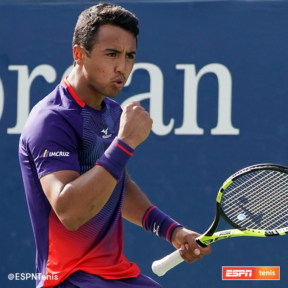 ESPNtenis's tweet photo. Hugo Dellien será el primer tenista nacido en Bolivia en disputar el #AusOpen. 🇧🇴

Además, se medirá ante ni más ni menos que Rafael Nadal, N°1 del mundo y campeón de 2009, en la primera ronda. 👏 @hugo_dellien

#AUSTRALIAxESPN https://t.co/BTzIQEI9Er