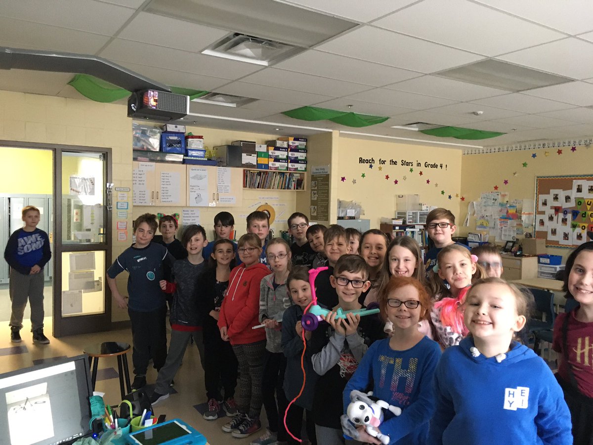 4Htek4's tweet photo. Show and Tell fun!! https://t.co/KmnnNSKdem