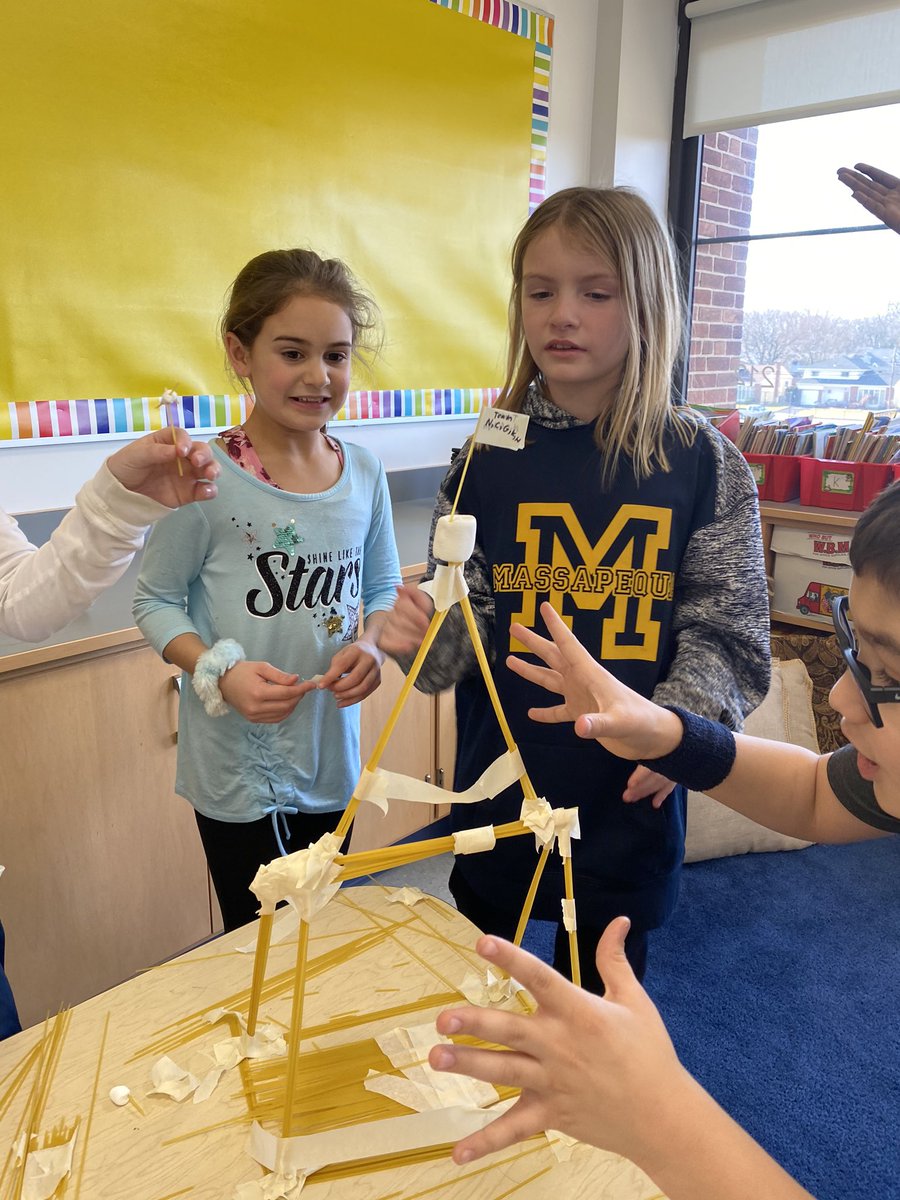 ReadyAnnette's tweet photo. How high can we build our structure? @msdeastlake https://t.co/dn0GpZubHz
