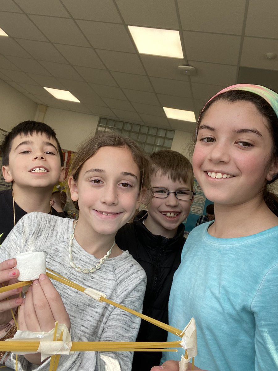 ReadyAnnette's tweet photo. STEM activities with exciting young engineers...including my recent college graduate! @msdeastlake https://t.co/620jdnBLXF
