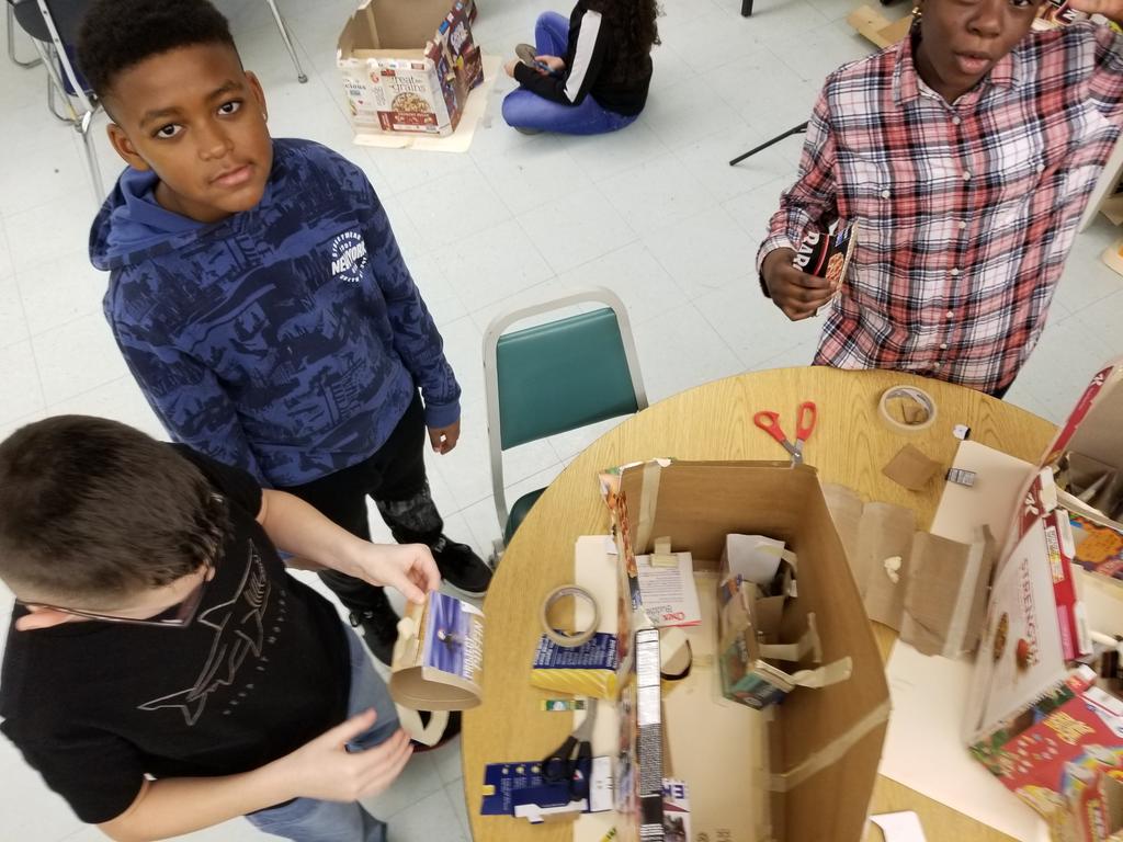 JanineMorganDou's tweet photo. Excited to be building their tiny homes using the blueprints they drew. #chdreambuilders https://t.co/Pw3ozbo5LQ