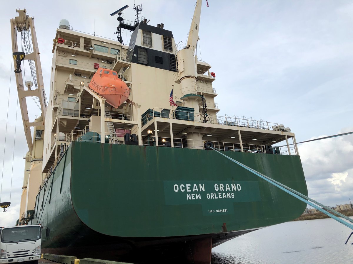 usoceanllc's tweet photo. The M/V Ocean Grand near Houston, Texas. #shipping #chartering #breakbulk #usocean #usflag #maritime #heavylift #portsandterminals #shipsandshipping #shipsinpics #maritimeindustry https://t.co/zzNEjgqgx5