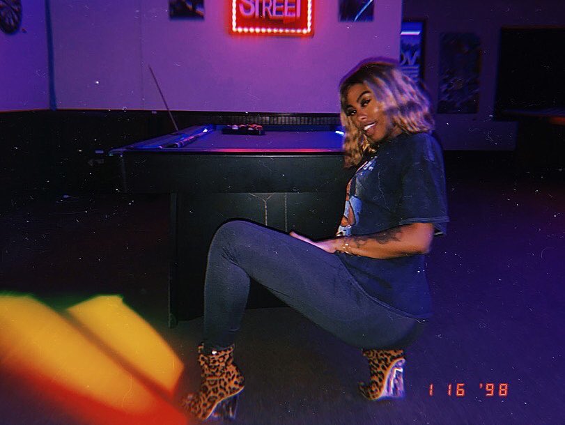 The_BlackBeauty's tweet photo. In the stu poppin plenty! π€#RayLeJune https://t.co/gZielCbzks