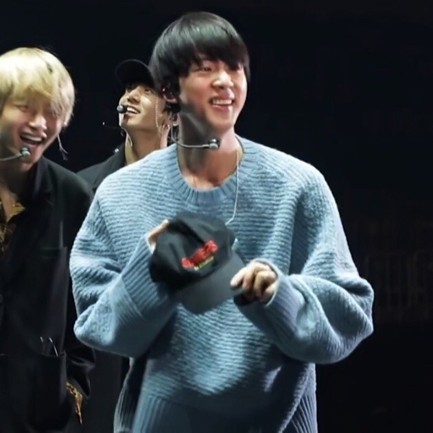 littIeseokjin's tweet photo. https://t.co/ojtVw4i7hq