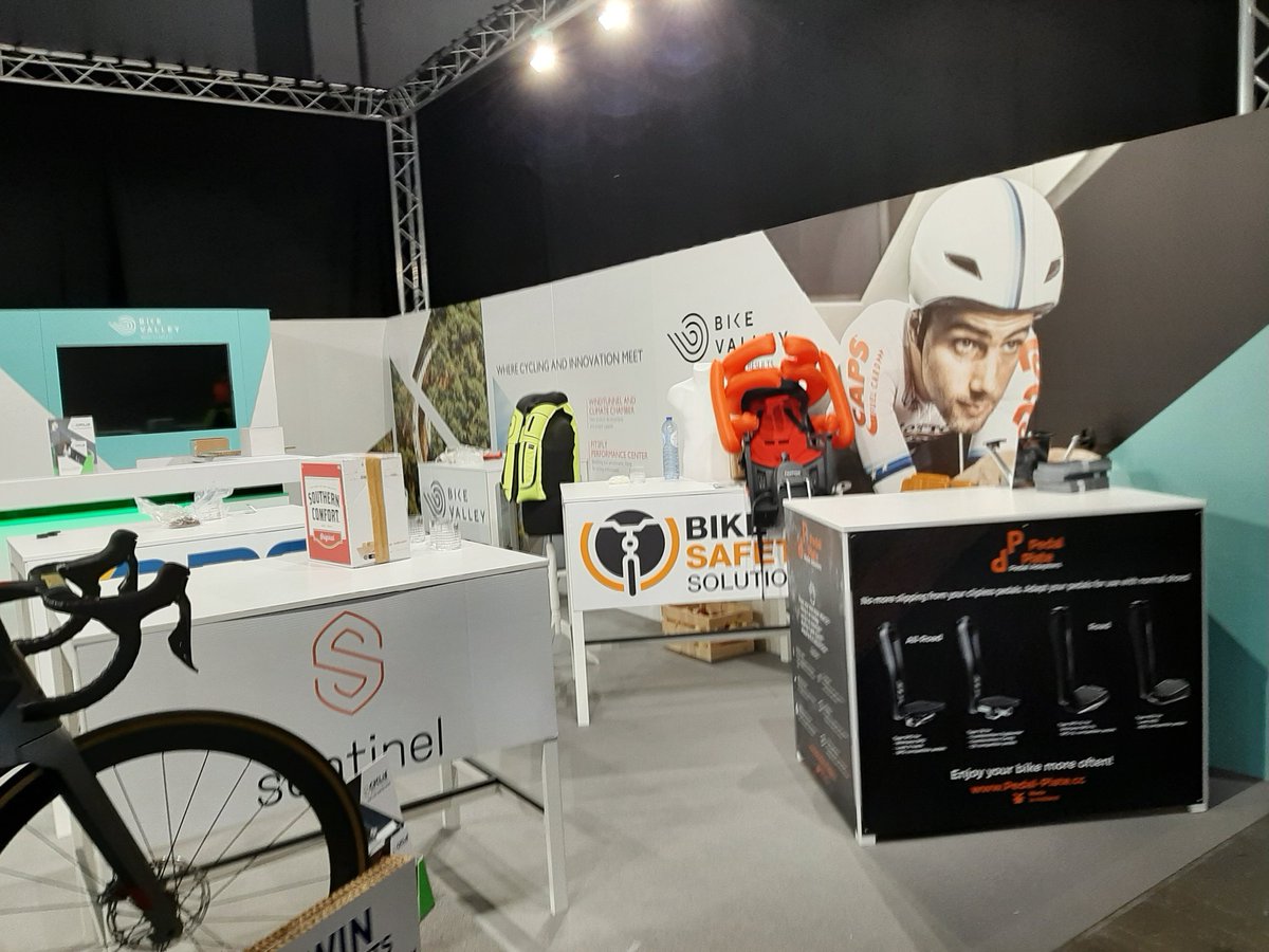 BikeSafety tweet media