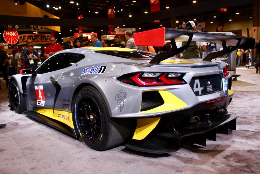 Sounds like the #C8 #Corvette #Z06 will have a wing even bigger than the one on the current #ZR1. What do you think about that? bit.ly/361u2Jy