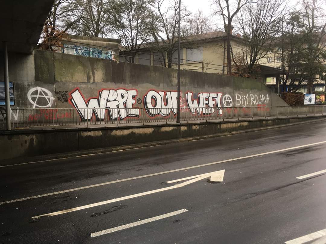 BernRjg's tweet photo. Morgen Samstag ist es soweit: 
#NoWEF20 Demo in Bern
Gründe gibts genug: #wipeoutwef  #NiUnaMenos #AustraliaBurning #Suleimani #WhiteSupremacy #ProtestoNaoECrime #riseup4rojava #Antisemitism #TrumpCrimeFamily #IdlibUnderFire #WEF20 #WWIII https://t.co/8BmjJUU2Ey