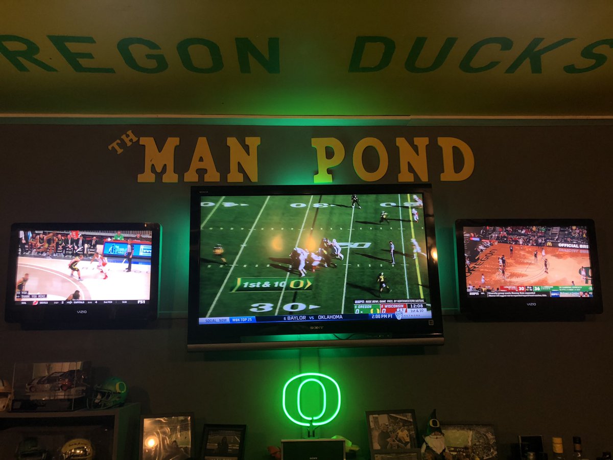 #Goducks are the only team with 3 teams in the top 10.
