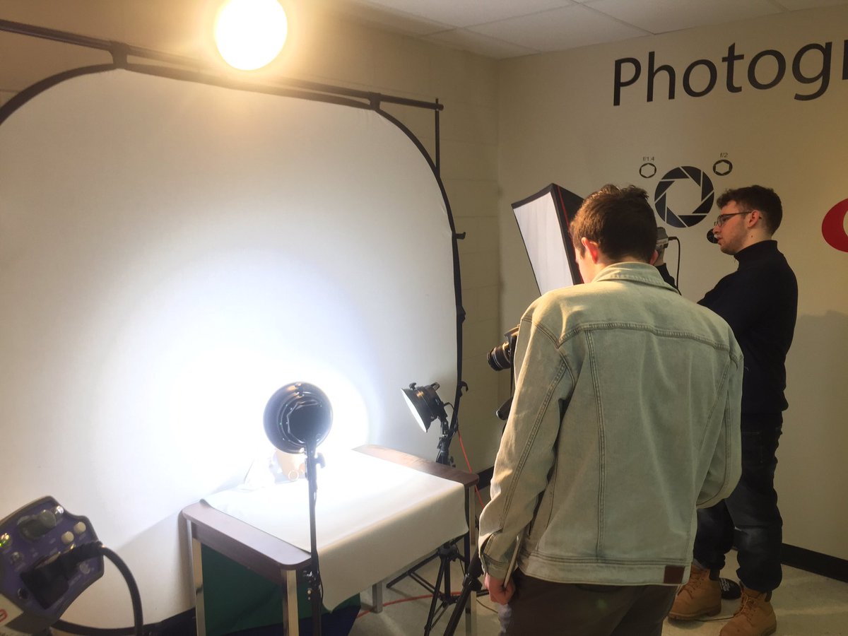 The process being the product... <a href="/nmcLRSD/">Nelson McIntyre</a> <a href="/JAManitoba/">JAManitoba</a> students are working hard to get the <a href="/JoeyJA2020/">Joey</a> ready for sale! Join them as they work to minimize our impact on the environment and maximize our opportunity to make positive change, one new shopping habit at a time 🙌