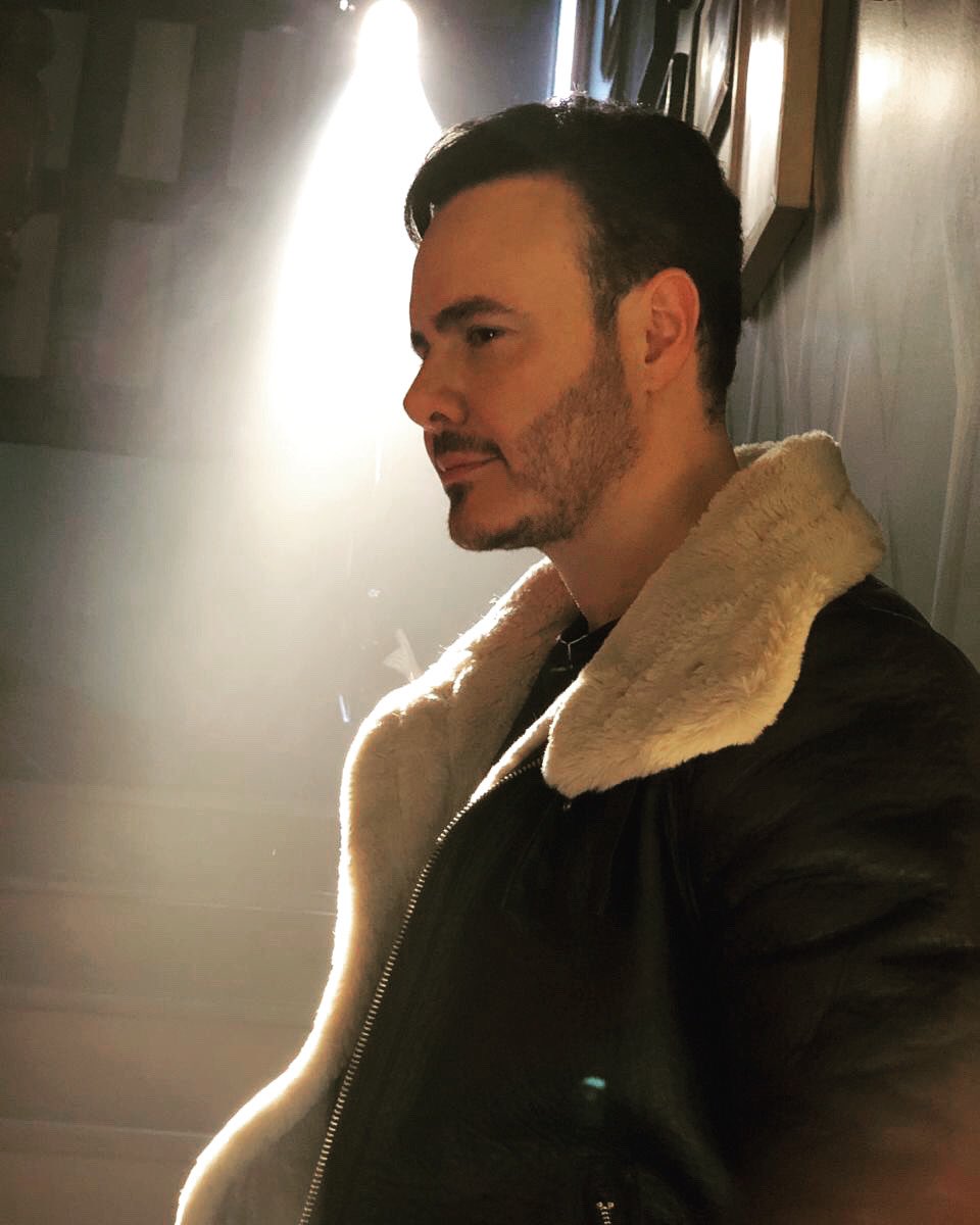 JoseLuis_Roma's tweet photo. “Hoy quiero darte las GRACIAS por tratarme de la mierda... Porque gracias a ti he podido encontrar al amor de mi vida” 💔❤ 😱
#serpientecontacon 🐍👠
#queteaguantetumadre @ToraiOficial FT @rioromamx hoy a media noche!!! List@s? 😱👊🏻 comenzamos con letras fuertes el #2020 told u https://t.co/iQyKyDj3hJ