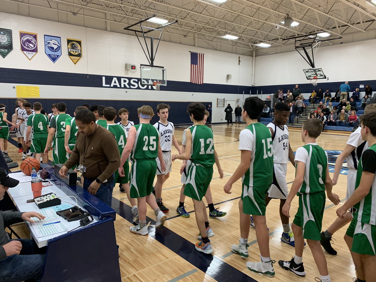 jdcross76's tweet image. Great victories tonight by the 7th &amp;amp; 8th grade teams. It was a great end to an exciting season! @mr_quinn29 #CoachAli #BakerTOUGH #BakerFamily 🐾🏀