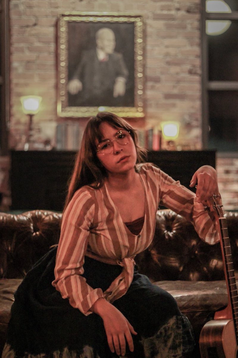 oh hello! i’m in a Band™️ 
Porch Light Mamas💡
EP coming in may!
(photos by <a href="/Jaredgn6/">jared 🌟</a> thx u luv u)