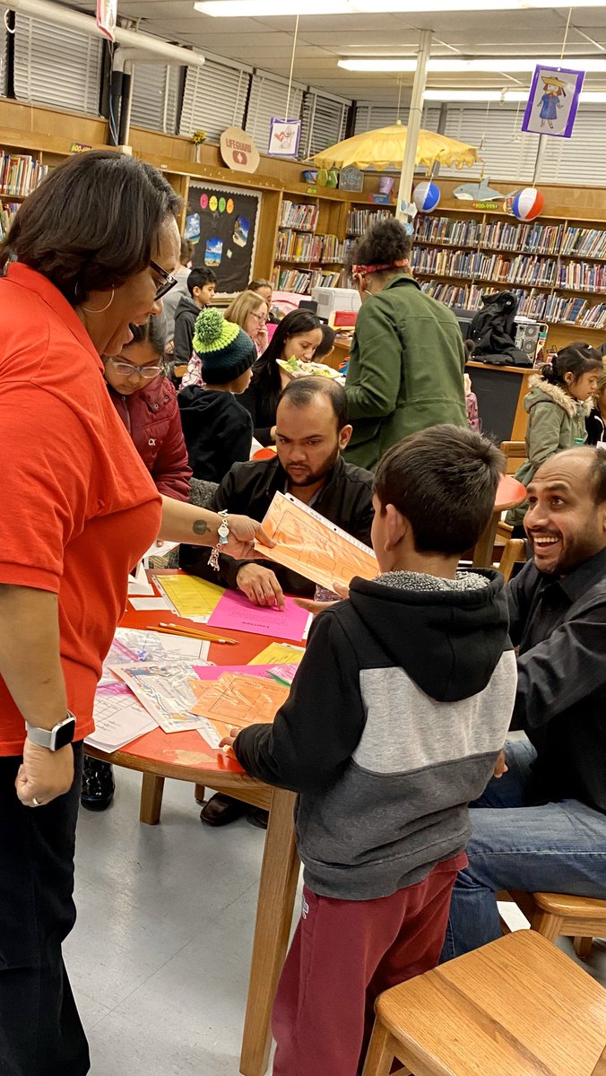 MrsScott2nd's tweet photo. @JohnnycakeElem was packed Wednesday night with families for #APTT 2! ๐ @BCPSTitleI #partialsums https://t.co/0lanaIw4J0