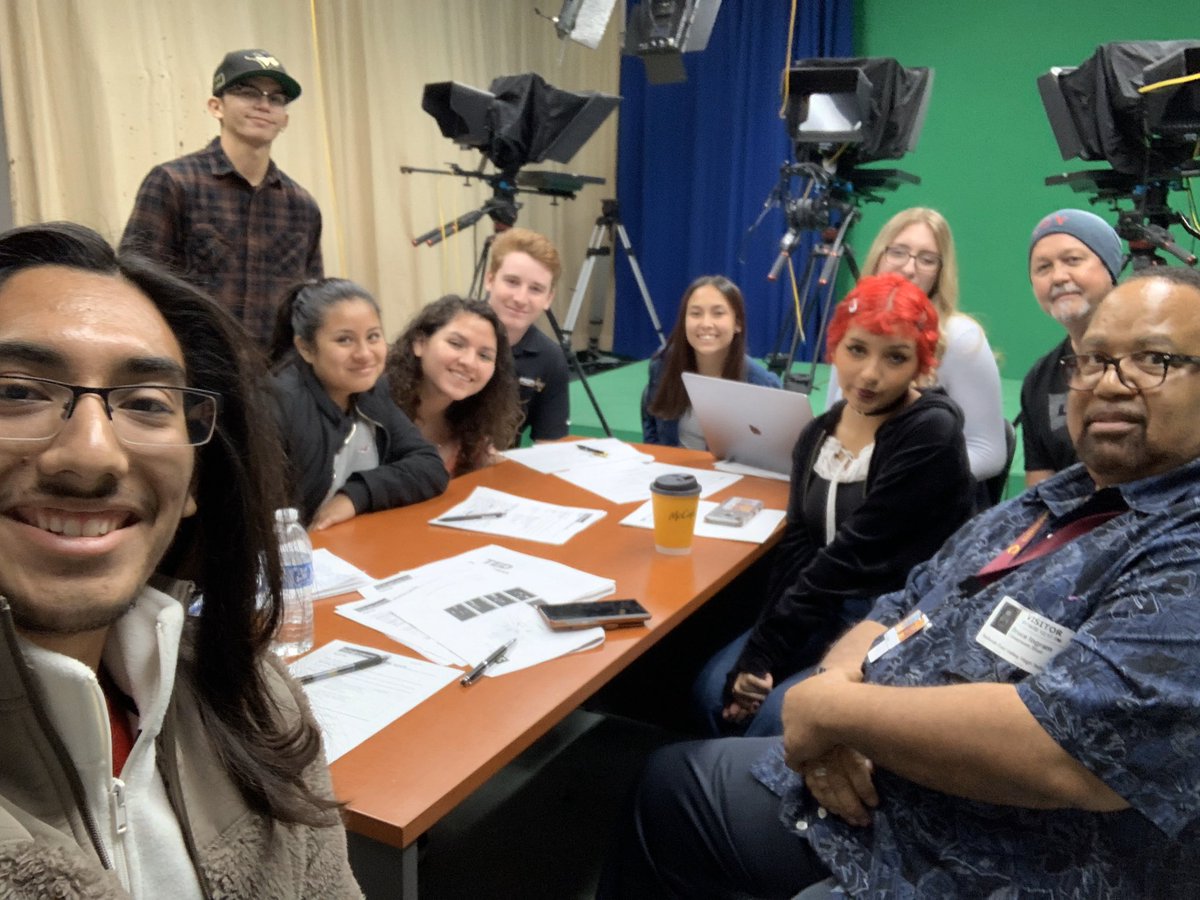 Collaboration between <a href="/TEDxColtonHS/">TEDxYouth@ColtonHS</a> and <a href="/CRYROP/">CRYROP</a> <a href="/rev_wildcats/">Redlands East Valley</a> @REV_DVP getting ready for #TEDxYouthColtonHS! <a href="/CRYROP_DonnaR/">Donna Robinson</a> <a href="/CRYROPdirector/">Melissa Dix</a> @CHSROPCareers