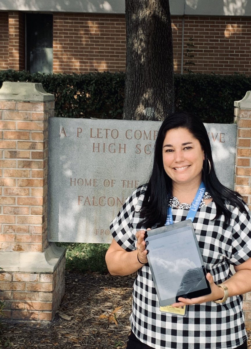 TrecidaTweets's tweet photo. Just out here closing my *first* new account! So excited to work with @LetoHighSchool for the 2020/21 school year! #simplerealjoyful #capturingmemories #greatphotosbetterservice #firstofmany @Lifetouch https://t.co/MP6r0QBB8c