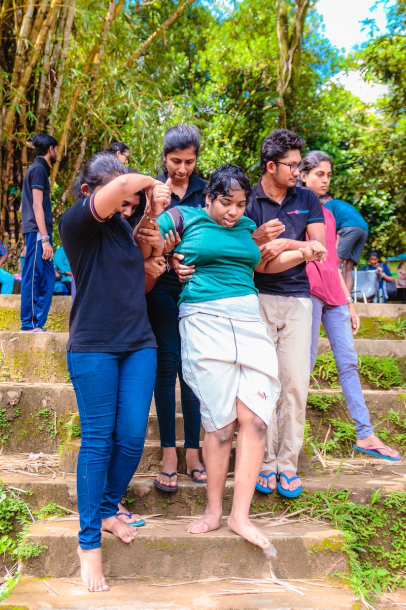 Rotaract3220's tweet photo. Sometimes it only takes one project to make dreams come true. @uocfos_rotaract took a group of differently abled kids for a fun day out! @Rotary @rotaract #Rotary #Rotary #Rotaract3220 #SriLanka #lka #WeAreRotaract #RotaractorsInAction https://t.co/Ghp66xbBgv