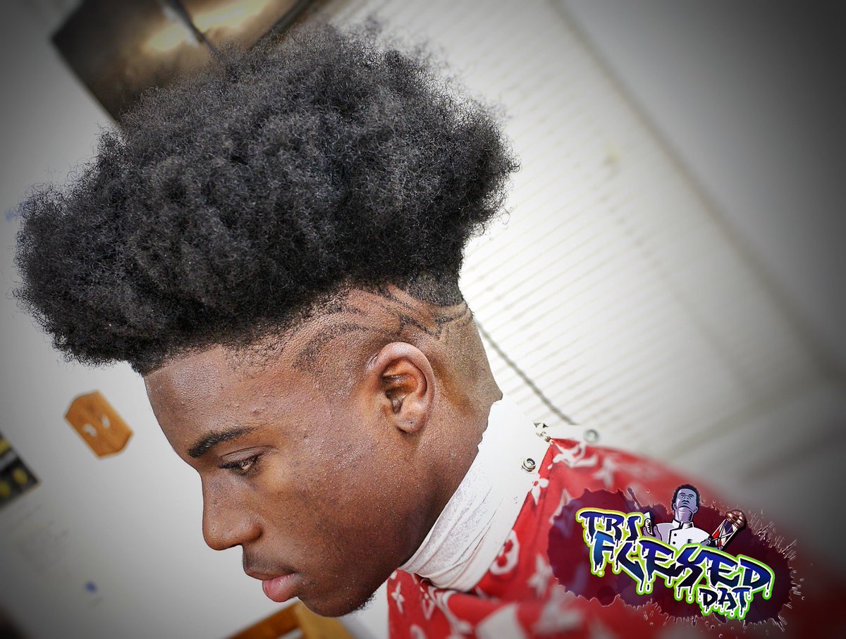 Tri_MyTweetz746's tweet photo. Digging around the archives...... #ThrowbackThursday #IAmTriFlexedDat #AtlantaBarber #EastPointBarber https://t.co/cmyyZCVuhw