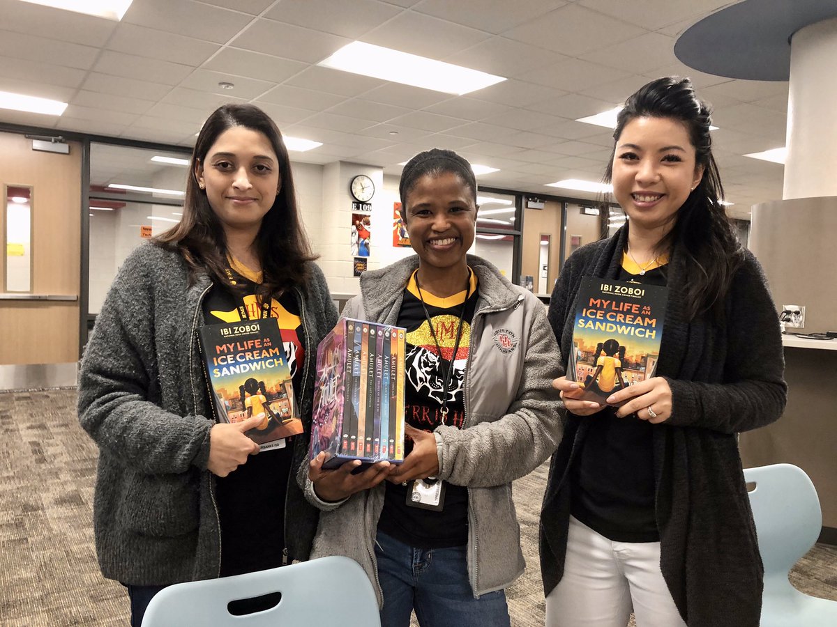MrsGinaWang1's tweet photo. Hamilton winners! We plan together and we win together! @ohamiltonelar #tigersread6 #tigersarrrghreal Canβt wait to read this book!π https://t.co/5VFdo1hfrQ