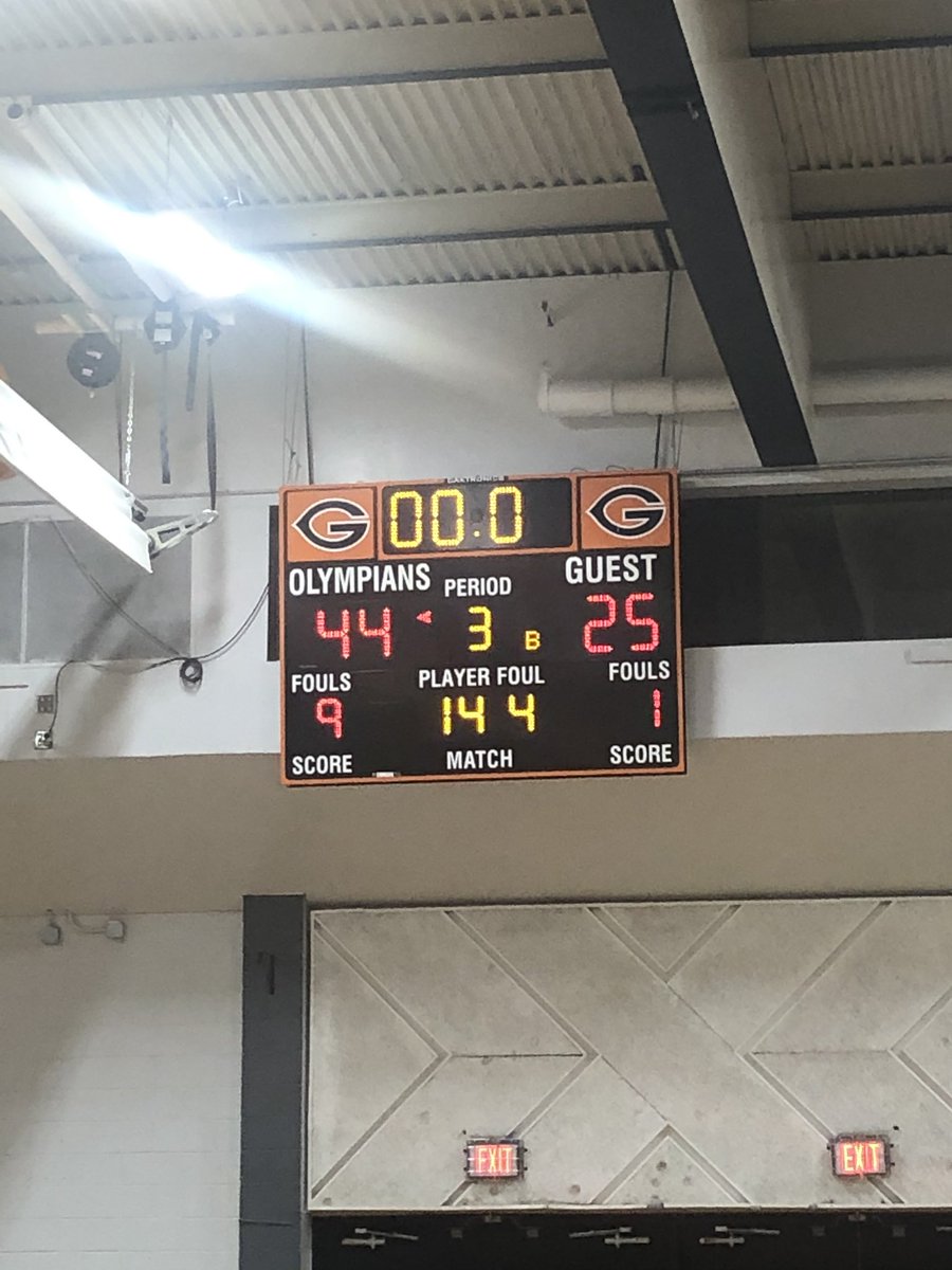 ghsolympians's tweet photo. Lady Oly’s up to start the 4th. https://t.co/a4ZZLtQm8y