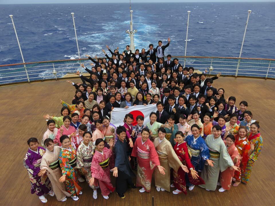 mari_kozawa's tweet photo. @swy_swy_swy の今年の出航を見送ってきた👋✨
日々サステナを実感持ってやれてるのも、#SWY31 の経験がデカい!
「地球人」意識はココで培われたし、サステナ語る仲間も世界規模でいるって、とても有り難い。
#SWY32 https://t.co/yVgkI2o90i