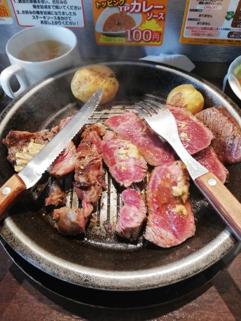 いきなりステーキのおすすめ人気部位ランキング 肉の焼き方や女性向けの部位も紹介 3ページ目 旅go タビ ゴー