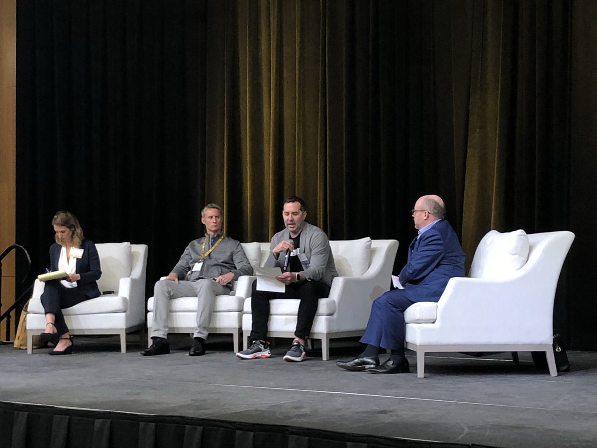 Members of the 3 working groups of the Nat'l Commission on #Innovation and #Competitiveness Frontiers report on their discussions today and how they plan to engage in the next weeks and months to draft a set of suggestions - the conversation continues!
#CompeteCommission