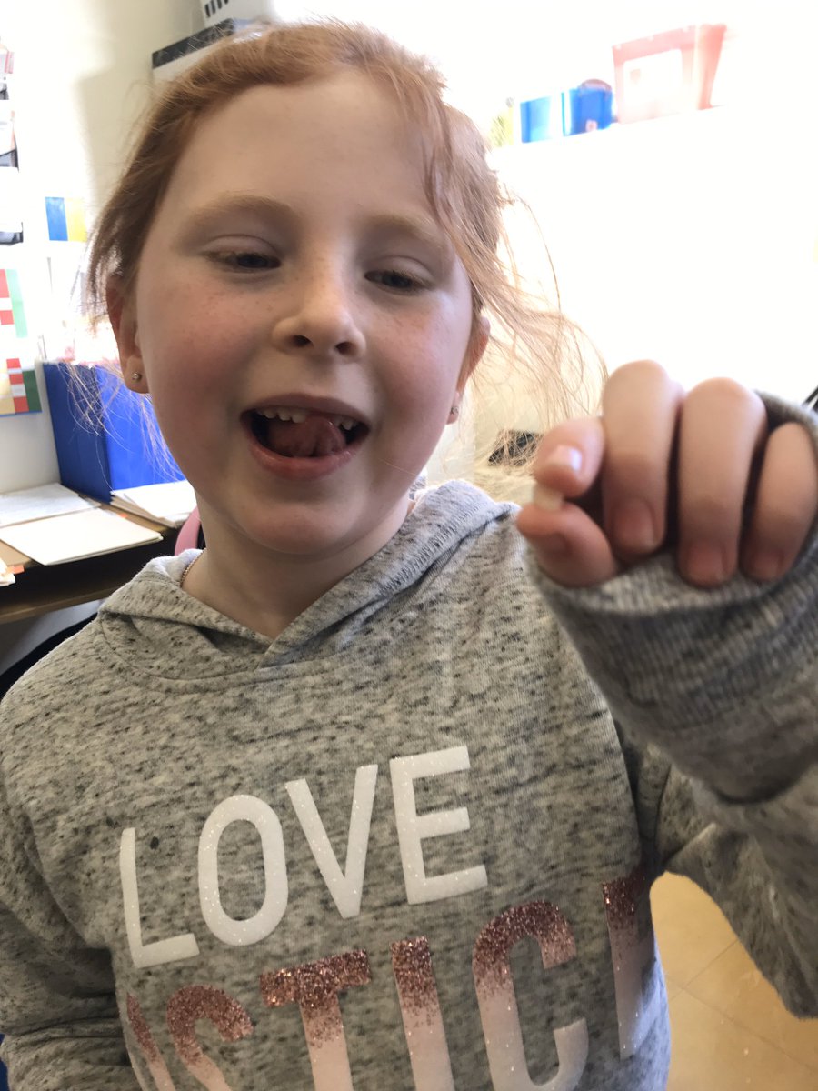 KWeymiller's tweet photo. Recess win: When the tooth lost in the snow on Wednesday is found on Thursday. #nomoretears #needleinthehaystack #custercougars @cloverparksd https://t.co/aGbi1MEY4n