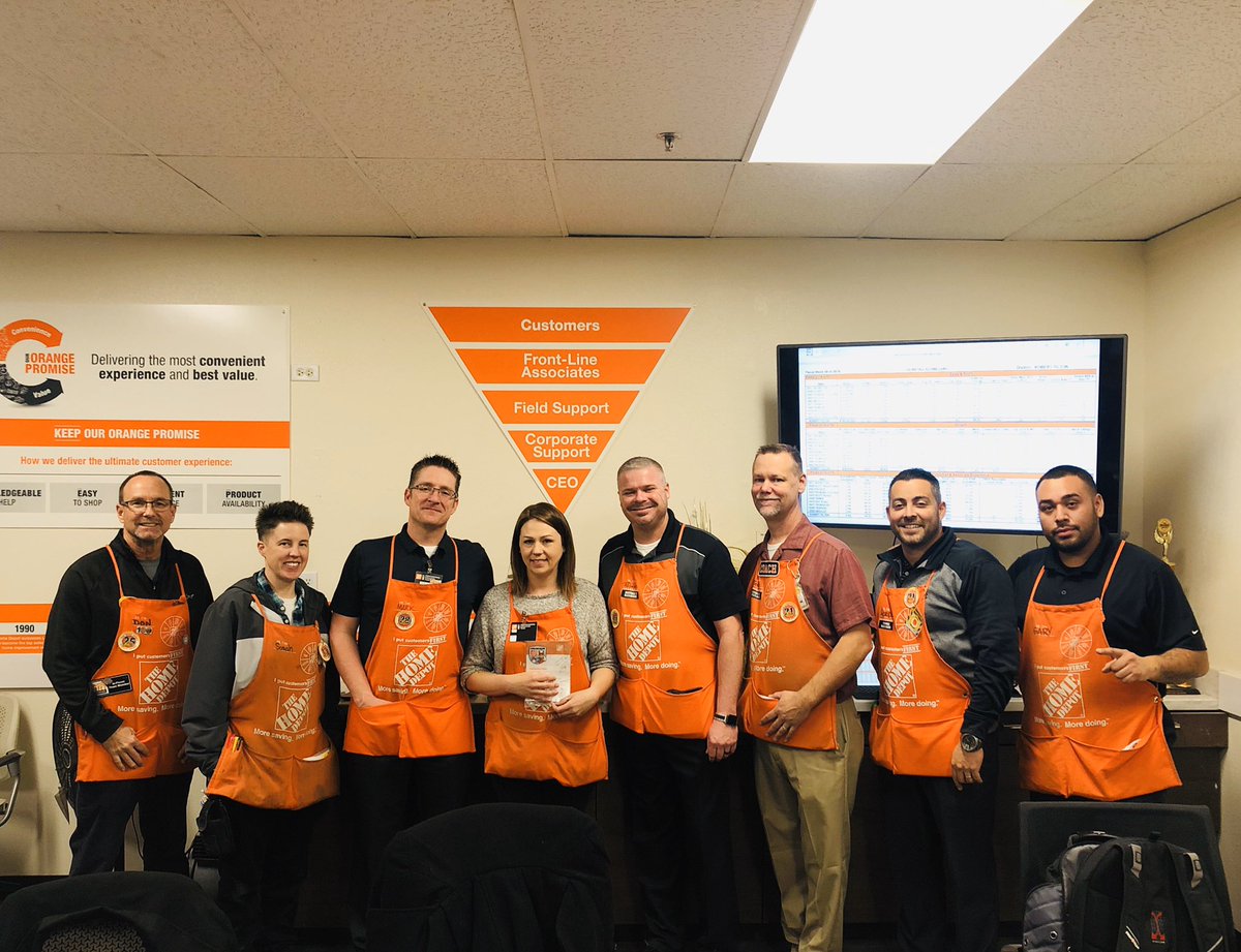 OhThatMcKinnon's tweet photo. Great Job to MEM Cami Judy @camalajudy for #BuildingStrongRelationships. Her partnership and support for D328 has been AMAZING. What a great example of #OneTeam. Thanks Cami!! 👊🏽💥#TheMighty328 @ehaggggg @DJJKsanchez @JStorrs91 @DerekGuidroz https://t.co/nLbx1lEjpX
