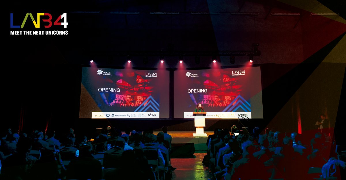 A_delPacifico's tweet photo. @Promperu @ProChile @PROCOLOMBIACO @subrei_chile @ElPeruEnMex @PeruEnColombia @SRE_mx @SE_mx @echile_colombia Durante el #2019LAB4 se potenciaron redes y negocios con importantes inversionistas y startups de la #AlianzaDelPacífico, todo ello apoyado
por paneles y charlas impulsadas por representantes de Chile, Colombia, México y Perú. https://t.co/yP9tJpszko #InnovaciónAP https://t.co/PnzXVCTP3f