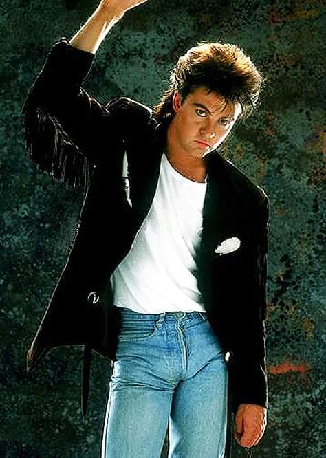 Happy birthday PAUL YOUNG!
(January 17, 1956) 