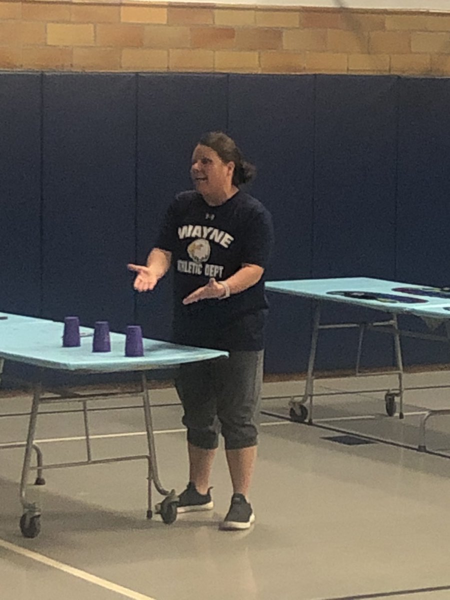 WaynePublicInfo's tweet photo. Family Night at WE- Speed Stacking Rocks! #waynecsd https://t.co/qpEYclE0rY