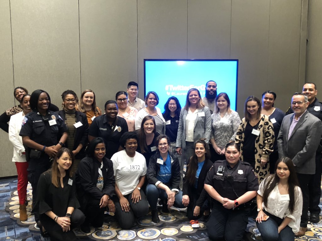 misdpolicechief's tweet photo. Great learning experience today with @Twitter can’t wait to use all the cool new gadgets to enhance our social media!
@MISDNews #MISDNews #MISDpolice #MISDPD #TwitterForGood #OneTeam https://t.co/evuNUnyWQT