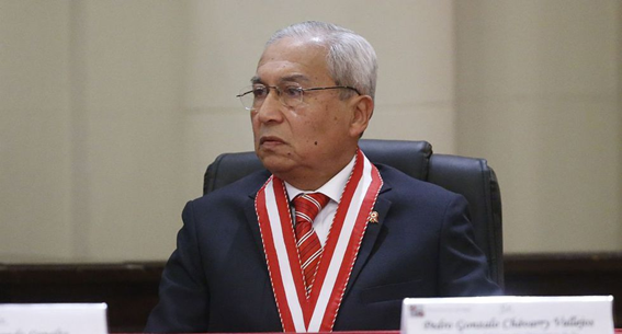 IDL_R's tweet photo. Consejo de Ética del Colegio de Abogados de Lima decidió suspender por 18 meses la colegiatura del exfiscal de la Nación Pedro Chávarry, según resolución N° 1119-2019-CE/DEP/CAL. [HILO👇] https://t.co/VdA9QpzhPe