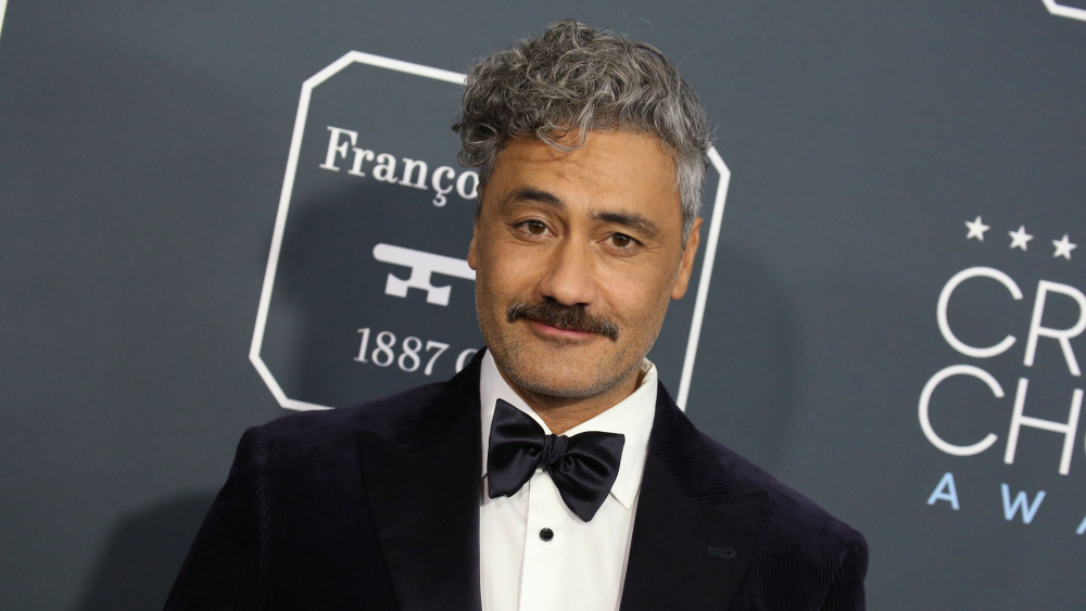 Variety's tweet image. Taika Waititi in early talks to develop #StarWars movie bit.ly/370bkmZ