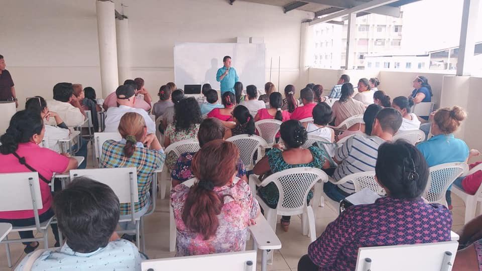 JrLandivard's tweet photo. @FZona8 y @fredeead_org en actividades gremiales, capacitación y asesoría a los docentes @JrLandivard Vicepresidente Nacional articula trabajo en zona 8 @FENAMEEC @Lenin @monserratcream1 @ottosonnenh @mariapaularomo @SegundoViv @carvajalcarlosp @bpotesd https://t.co/lK2Of4ZWZv