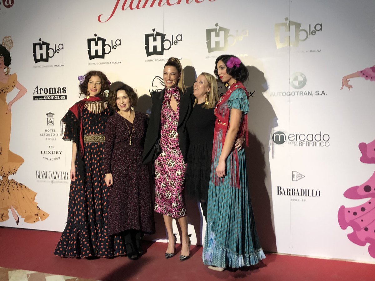 AnaLlopisB's tweet photo. #Sevilla Capital de la #ModaFlamenca @WeLoveFlamenco #ModaAndaluza ¡Felicidades a las #empresas participantes y sus organizadores #GoEventos. Enhorabuena por el desfile de #SevillaHoy a @flamencapol #AngelayAdela #PepaGarrido https://t.co/lyQimX5ocp