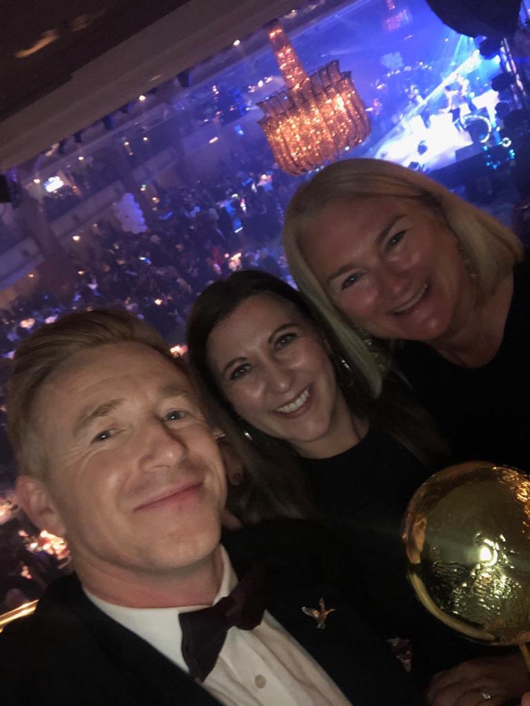 goldmedalagents's tweet photo. Starting the year in the best possible way... a DOUBLE award win at the Travel Weekly Globes!
🥇Best Consolidator 
🥇Best Trade Sales Team 
Thank you so much to everyone who voted for us! We are over the moon and so grateful for your support 
👏🏼🥂🥇😍 https://t.co/ESSsBySGQc