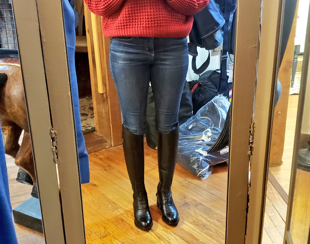 xtinacrouch's tweet photo. My Christmas present is finally heeeeerrrrreeeeeeee. New field boots. ππ΄ #tredstep #ridingboots #NoMoreBrokenBoots https://t.co/WOedLTV91V